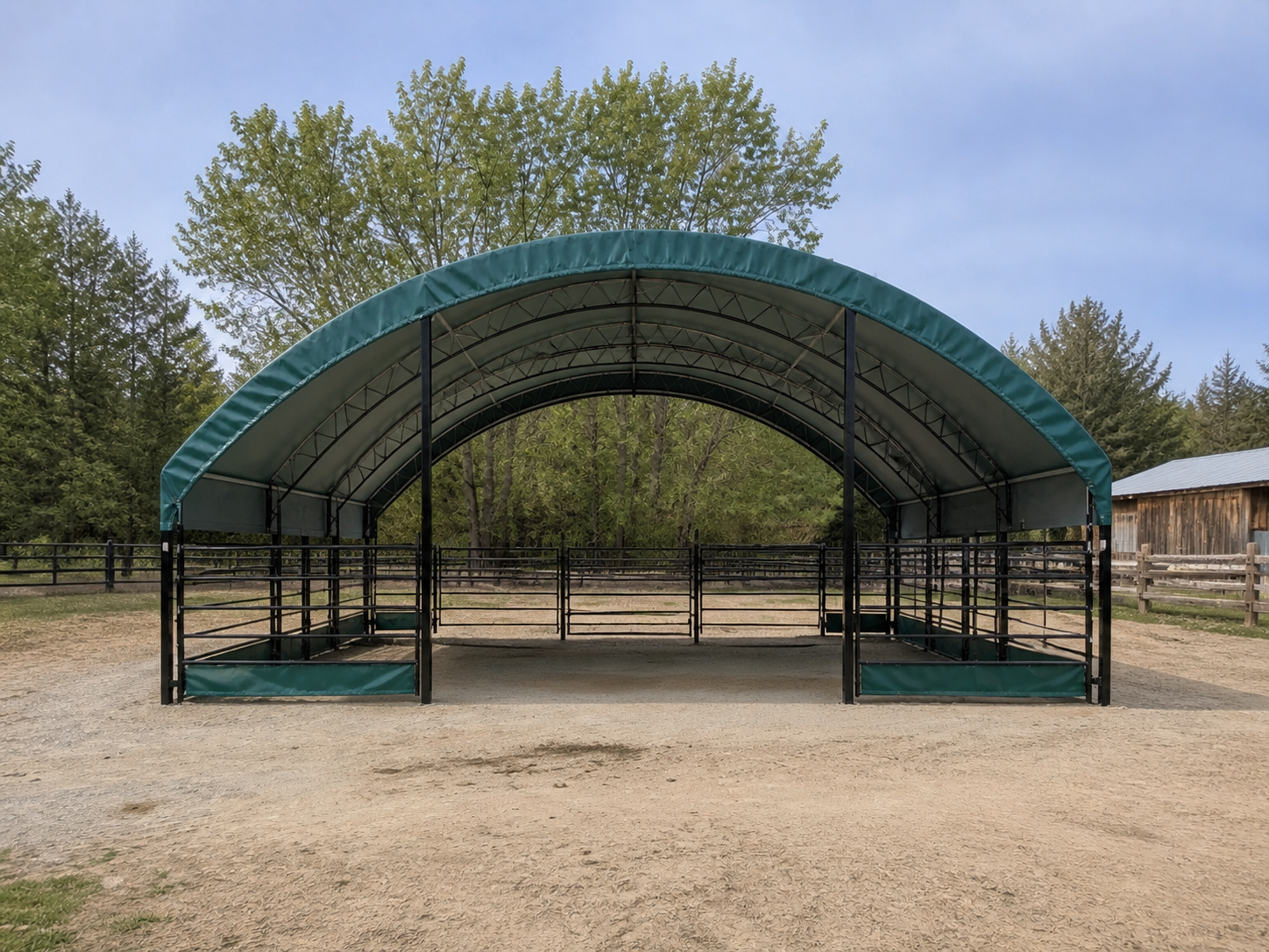 Reitplatzüberdachung 14 × 14 × 6 m Ansicht 4