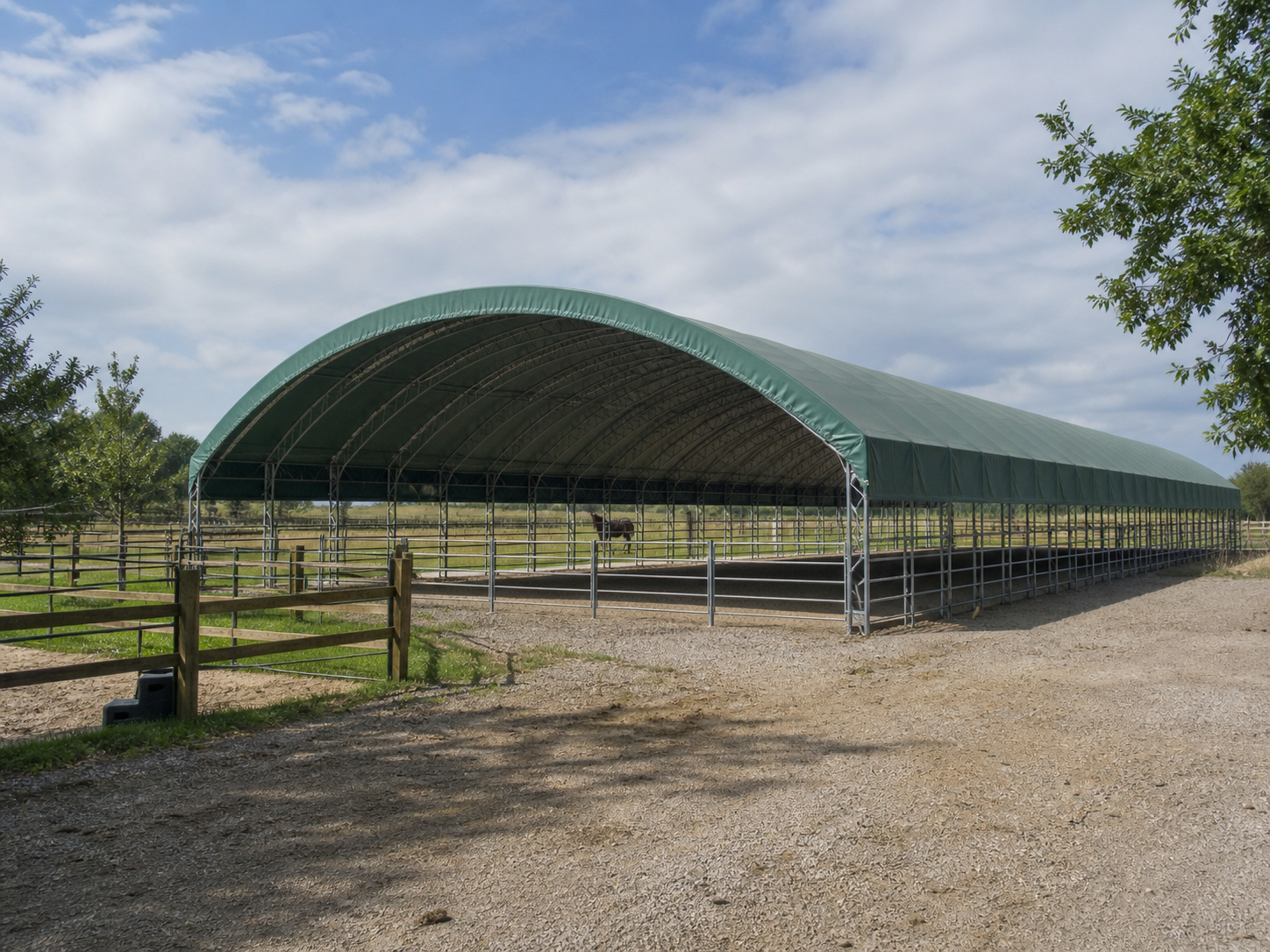 Reitplatzüberdachung 20 × 80 × 6,5 m Ansicht 2